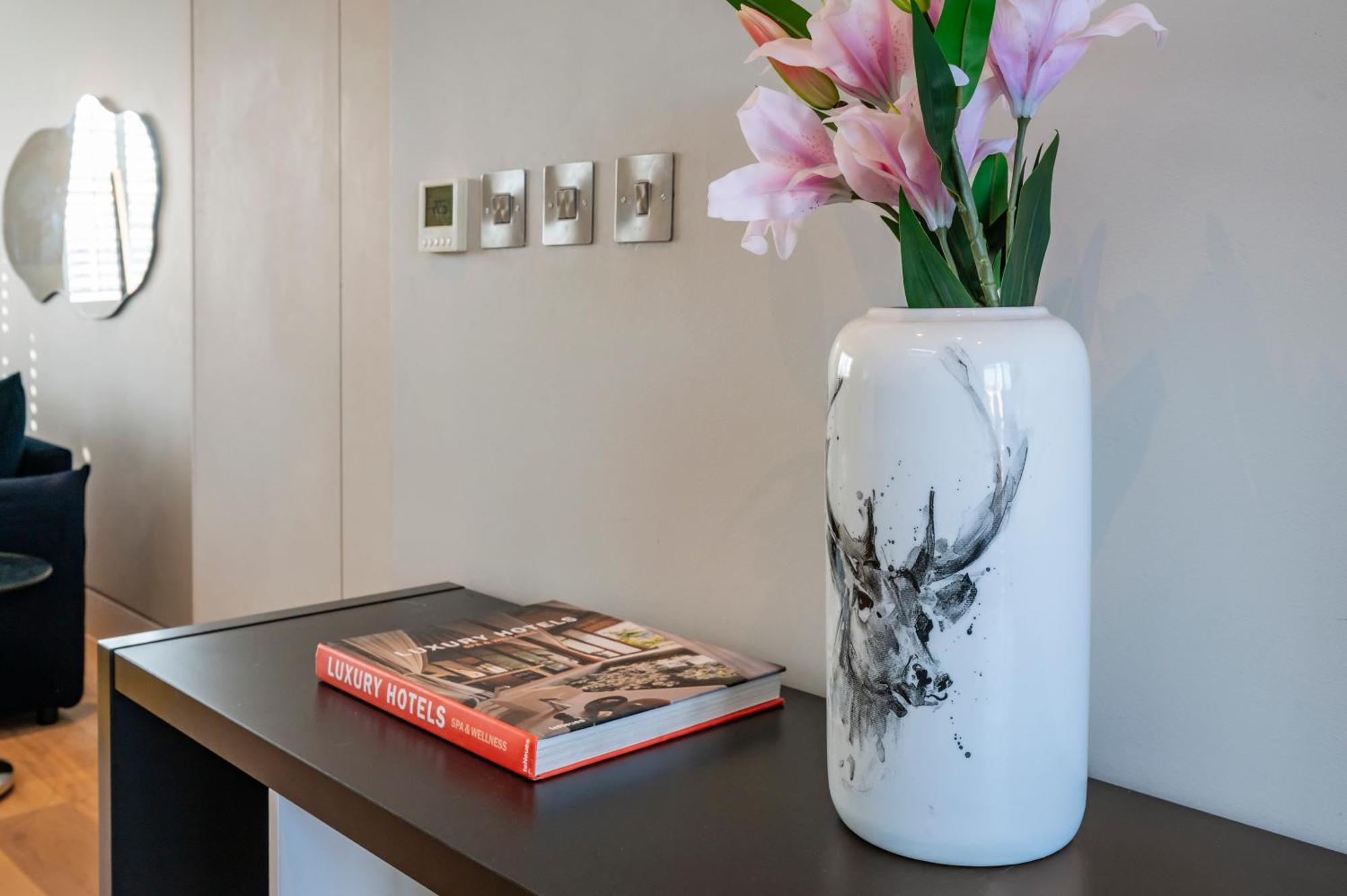 Arcore Premium Apartments Bloomsbury Лондон Экстерьер фото